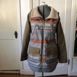 Burton Women’s Prowess Jacket Green/Multicolored Striped Size Small